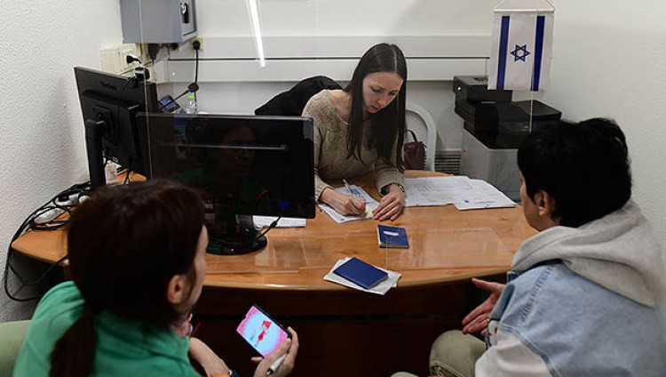 СМИ: в «Ликуде» предлагают впускать в страну внуков евреев, но не давать им гражданство 