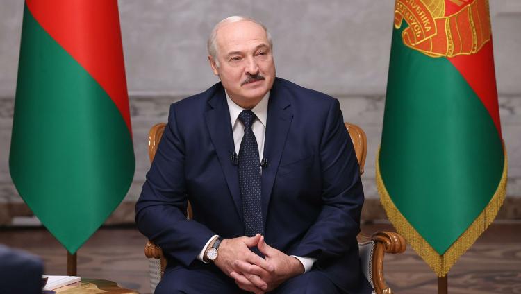 Лукашенко пригласил президента Израиля в Беларусь, на «малую родину»