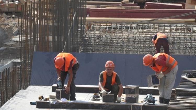 Израиль примет на работу до 2 тысяч украинских строителей