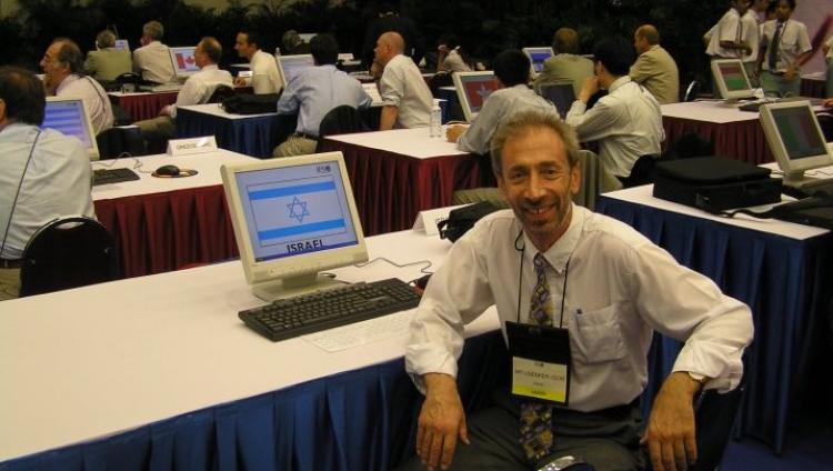 Умер учитель-физик Игорь Лисенкер, готовивший сборные Израиля к международным олимпиадам  