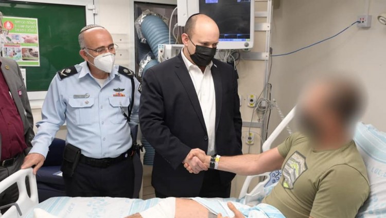 Беннет посетил в больнице бойцов ЯМАМ и «Дувдеван», раненых в Дженине