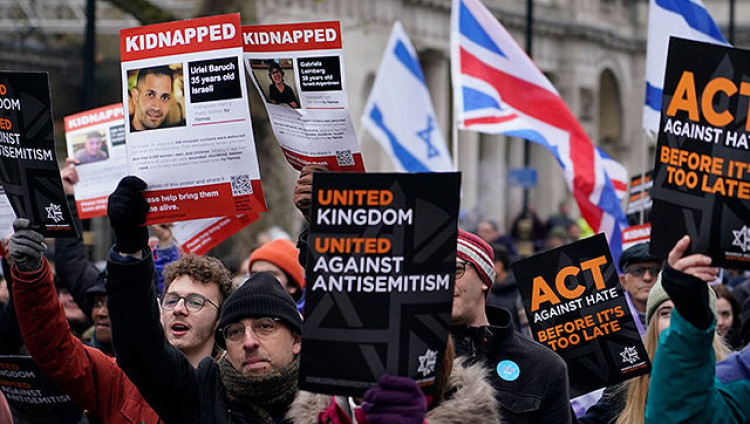 Стотысячный марш против антисемитизма прошел в Лондоне