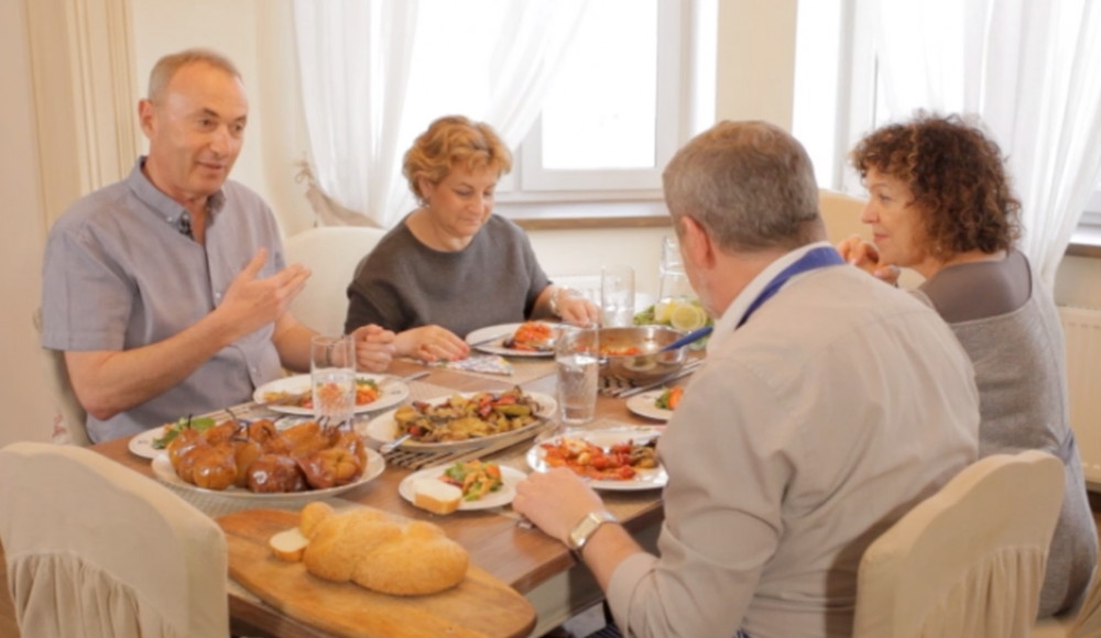 Дипломаты приготовят самое знаменитое блюдо израильской кухни в эфире телеканала НТВ