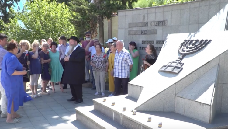 В Севастополе прошел митинг-реквием памяти расстрелянных нацистами в 1942 году евреев и крымчаков