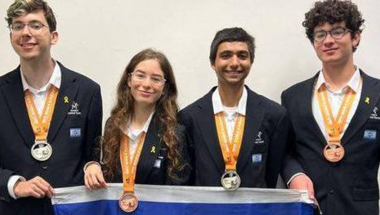 Израильская сборная завоевала два «серебра» и две «бронзы» на Олимпиаде по биологии в Казахстане
