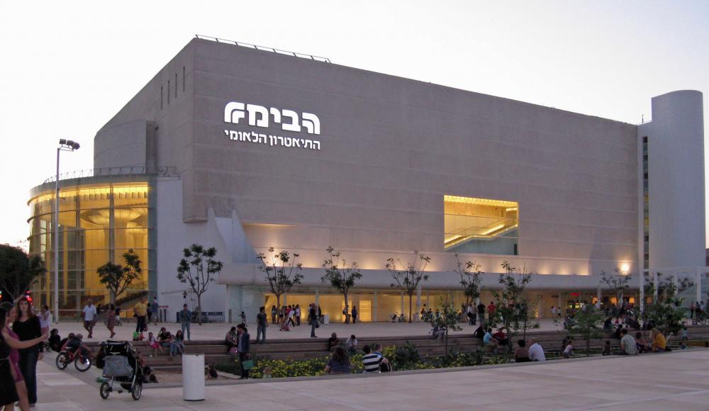 Мэр Тель-Авива намерен открыть театры. Министр культуры — против