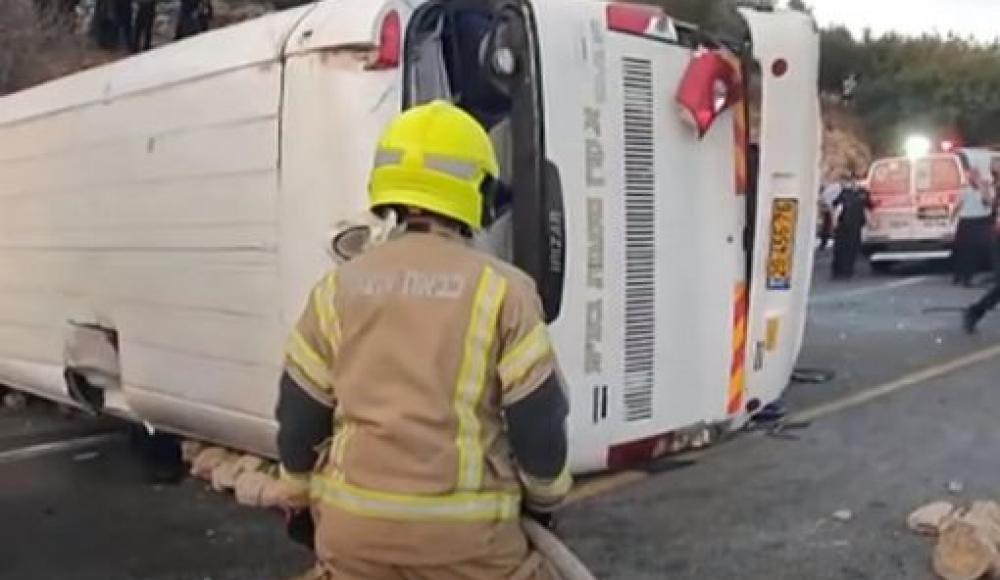 Смертельная авария в Галилее — автобус врезался в такси