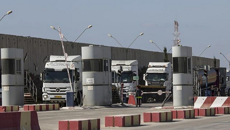 Израиль частично открыл КПП на границе с Газой для поставок гуманитарной помощи