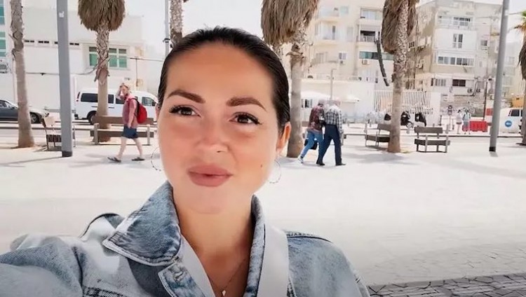 Певица Нюша объяснила свой переезд в Израиль