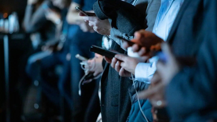 Министерство связи Израиля обязало мобильных операторов обеспечить поддержку технологии eSIM