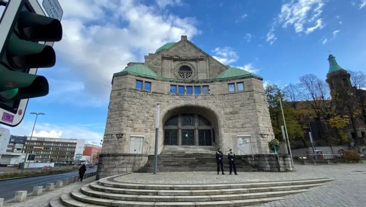 В Германии арестован иранец, подозреваемый в поджоге синагоги в Бохуме и обстреле «Дома раввина» в Эссене