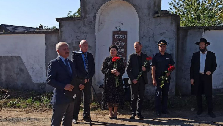 В Дубоссарах почтили память убитых гитлеровцами в 1941 году тысяч евреев