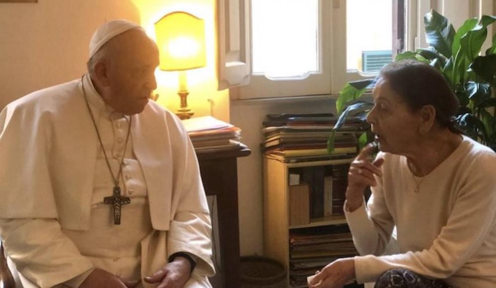 Папа Римский посетил пережившую Холокост писательницу Эдит Брук