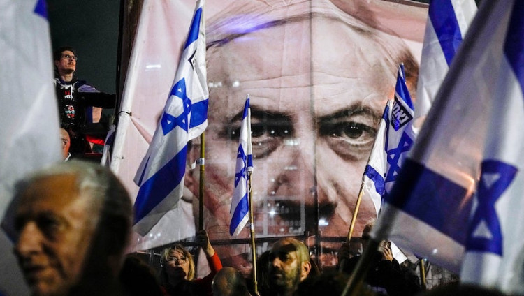 Опрос: две трети израильтян считают, что Нетаньяху должен уйти из политики