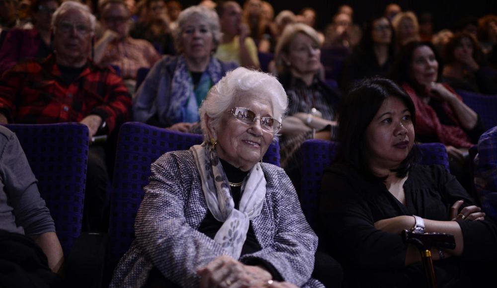 Умерла Рут Даян, жена полководца и основательница модного дома