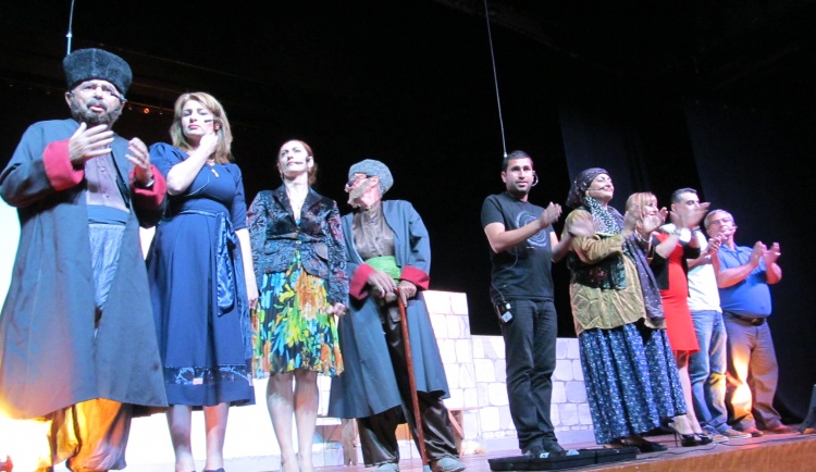 Театр «Рамбам» представил пьесу «Шими Дербенди»