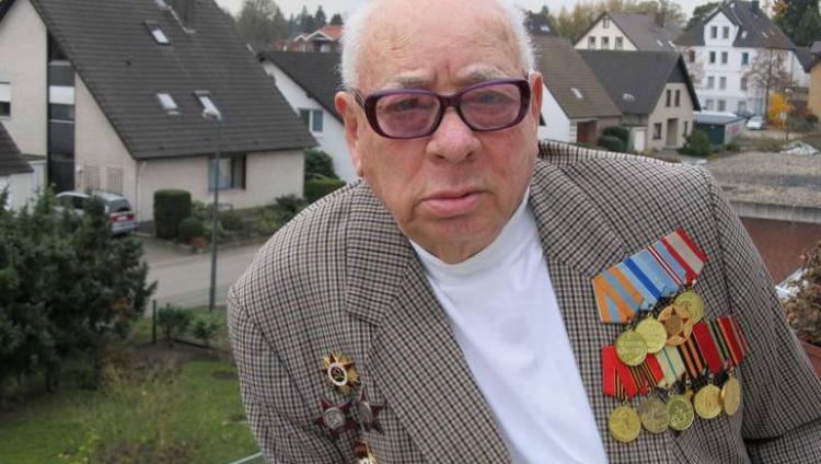 96-летний ветеран Израиль Маневич отметил День Победы в Германии