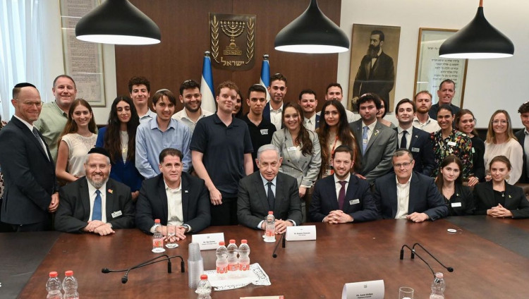 Нетаньяху встретился в Иерусалиме с еврейскими студентами страдающих от антисемитизма вузов США