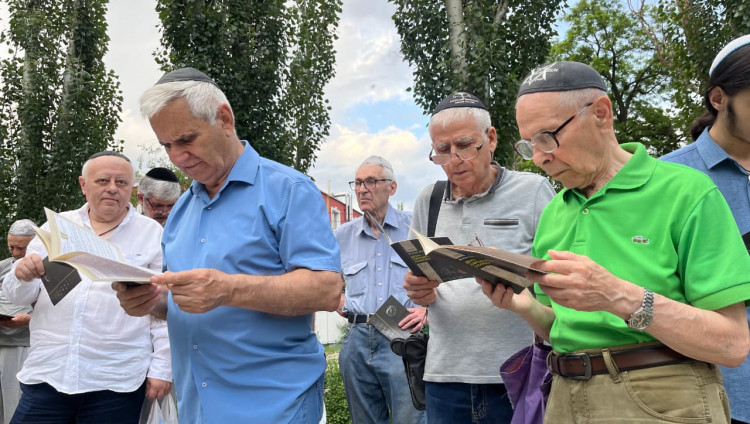 26 Ияра отметили евреи Волгоградской области