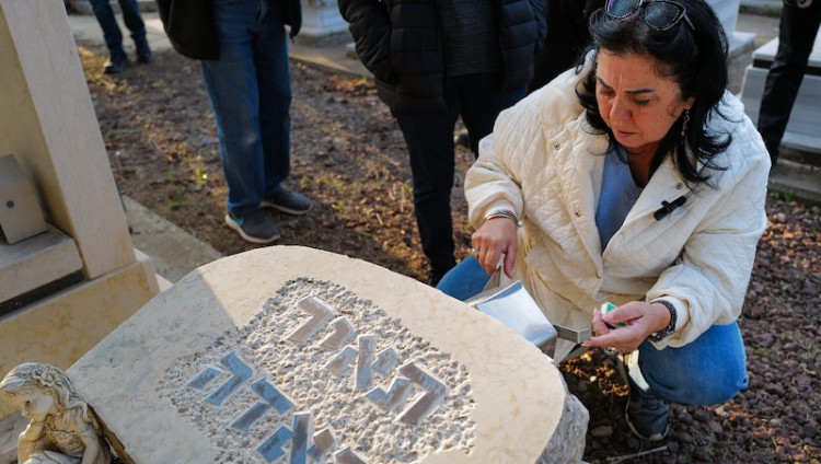 В Израиле осквернена могила школьницы, в убийстве которой обвинили Романа Задорова