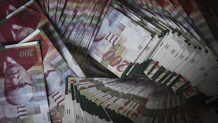 Палестинцы недовольны избытком израильских денег