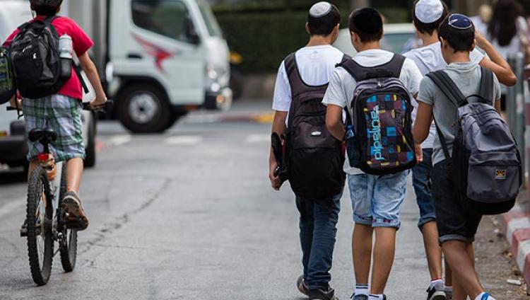 Израильские школьники будут учиться летом