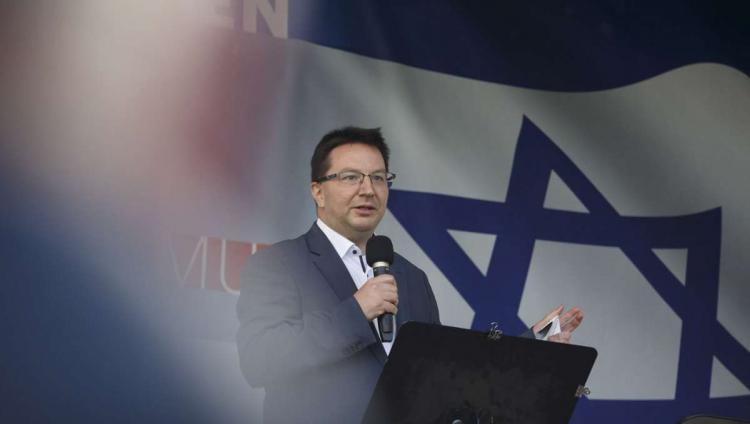 Центр Визенталя внес в список антисемитов представителя по борьбе с антисемитизмом из Германии