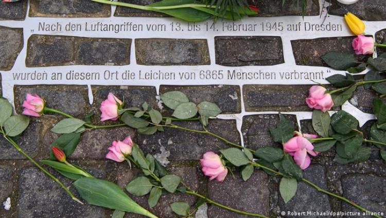 Сотни жителей Дрездена протестовали против акции неонацистов