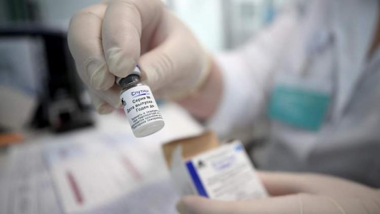 Израиль с Россией обсуждают признание сертификатов о вакцинации «Спутником Лайт»