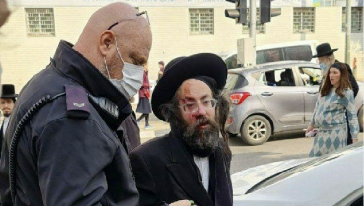 В Израиле полицейские избили ультраортодокса при аресте за отсутствие маски