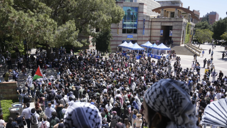 Суд обязал Калифорнийский университет разработатать план по защите студентов-евреев от антисемитизма