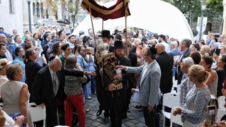 Запоздалое возрождение еврейской общины Будапешта