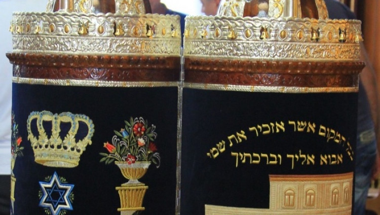В синагоге Дербента во время теракта сгорели свитки Торы