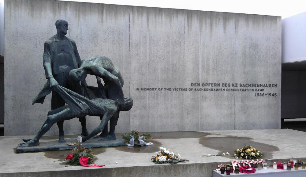 Президент ФРГ почтил память жертв нацизма в мемориальном комплексе Заксенхаузен 