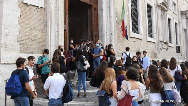 Правительство Италии намерено искоренить антисемитизм в школах