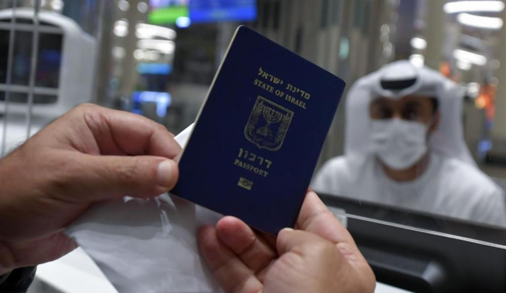 Более 5 тысяч израильтян получили гражданство ОАЭ за три месяца