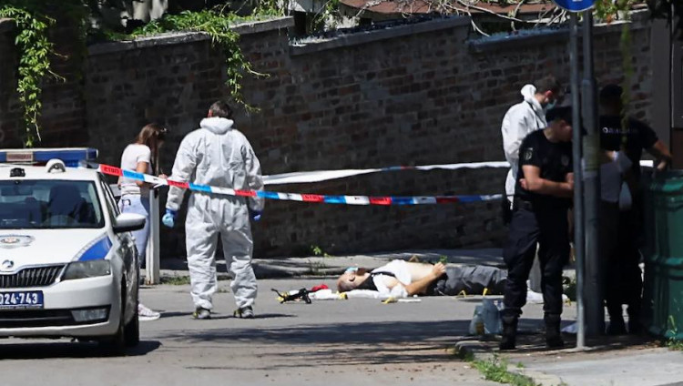 Теракт у посольства Израиля в Белграде: ранивший полицейского из арбалета террорист застрелен