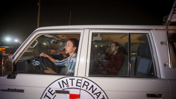 Освобождение заложников: возвращены домой еще 9 израильских детей и две женщины из кибуца Нир-Оз