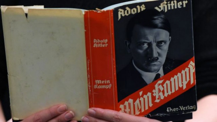 В немецком онлайн-магазине появилась книга Гитлера «Майн кампф»