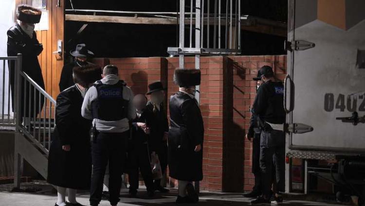 Нарушение хасидами COVID-ограничений вызвало волну антисемитизма в Мельбурне