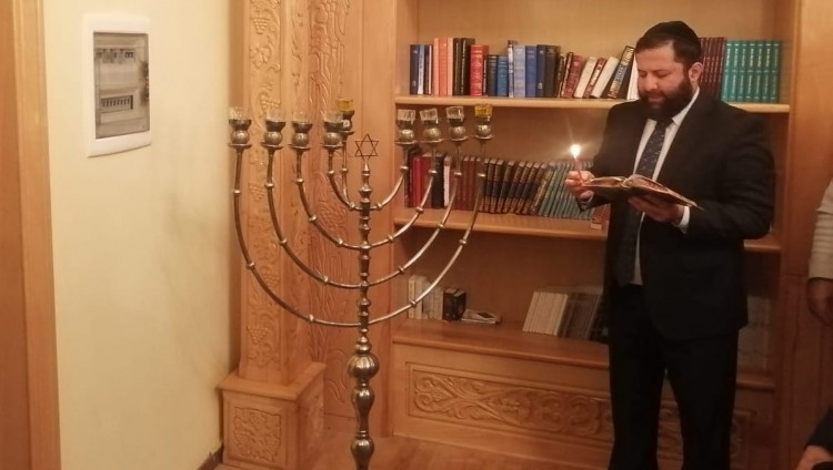 Праздник зажигания первой свечи в бакинской синагоге горских евреев