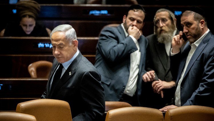 Парламент Израиля одобрил закон об условиях отстранения главы правительства от должности