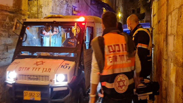 Теракт в Иерусалиме: ранены двое полицейских, нападавший застрелен