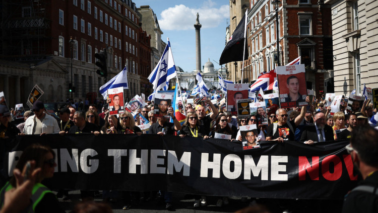 40 тысяч человек приняли участие в лондонском марше с призывом освободить заложников ХАМАС