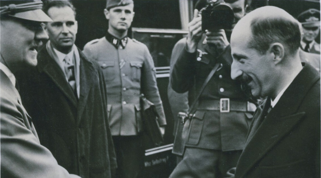 Adolf-Hitler-greets-King-Boris-III-of-Bulgaria-April-1941.jpg