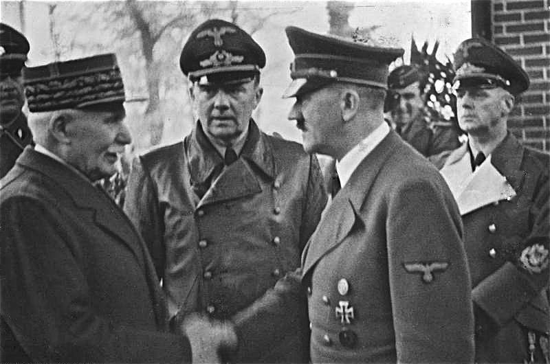 Bundesarchiv_Bild_183-H25217_Henry_Philippe_Petain_und_Adolf_Hitler-1.jpg