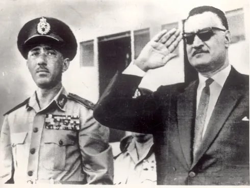 Насер (справа) и Абдель Хаким Амер в 1967