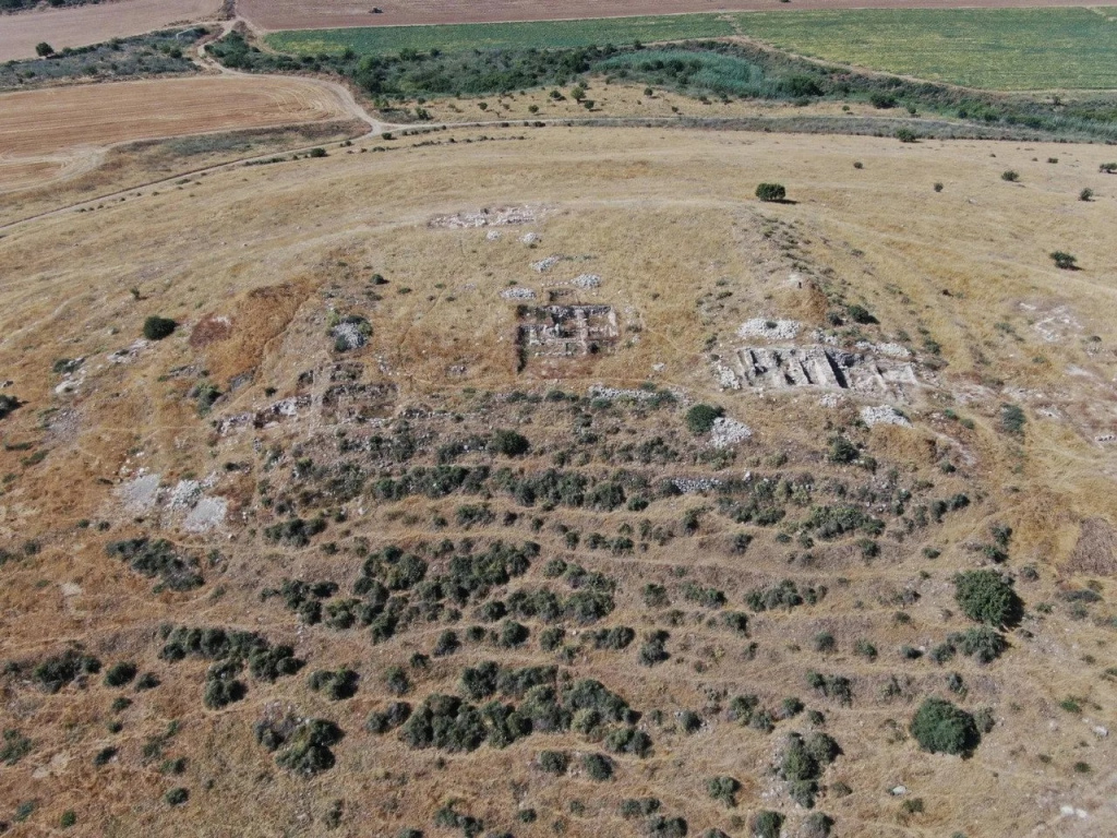 The Iron Age IIB site at Tel Burna in today's central Israel.Credit Benjamin Yang.jpg