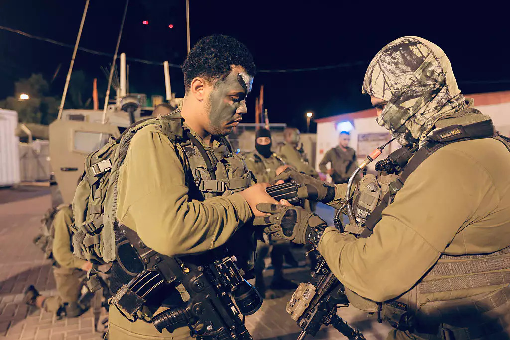militarythree.jpeg militarythree.jpeg