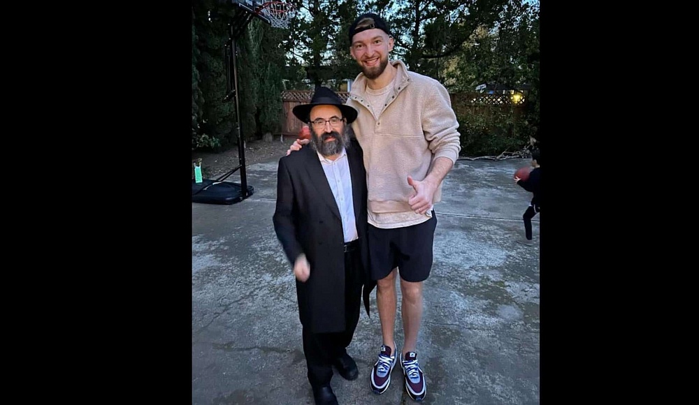 Игрок НБА Домантас Сабонис принимает иудаизм